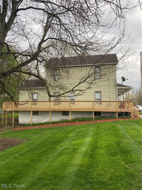 29 Terrace St, Struthers, OH 44471 photo 2