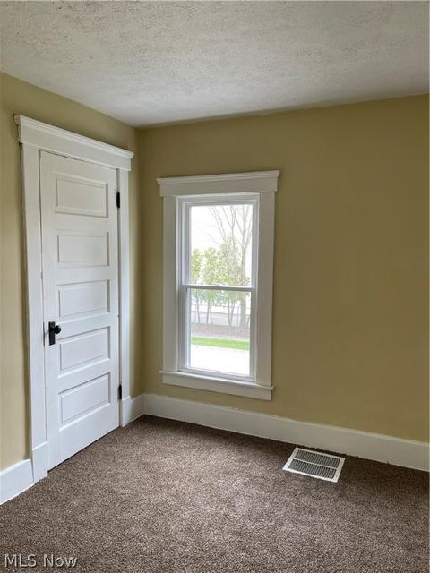 133 S Logan St, Elyria, OH 44035 photo 9