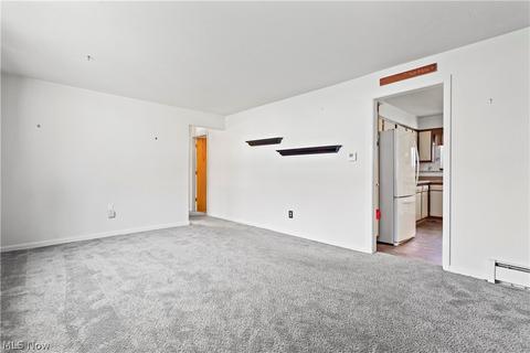6980 Jay Dr, Elyria, OH 44035 photo 8