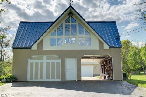 155 E Pine Lake Rd, North Lima, OH 44452 photo 6