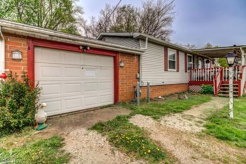 249 E Porter St, Malvern, OH 44644 photo 3