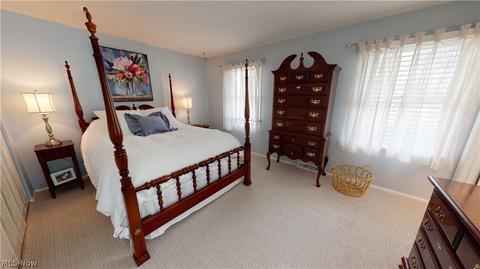 33475 Coachman Ln, Solon, OH 44139 photo 4