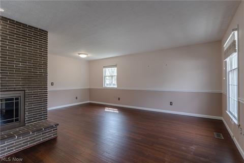 6801 Sutherland Ct, Mentor, OH 44060 photo 4