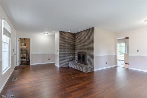 6801 Sutherland Ct, Mentor, OH 44060 photo 3