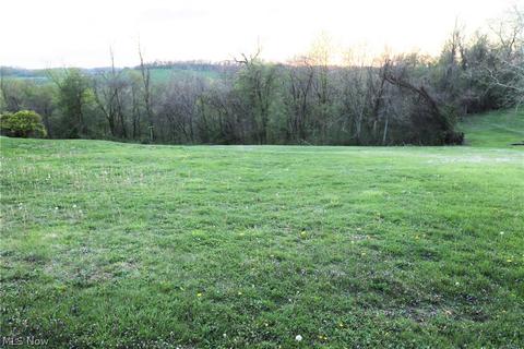 347 Harrison St, Barnesville, OH 43713 photo 1