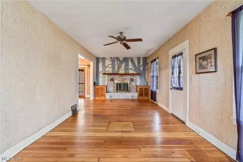592 E Garfield Rd, Aurora, OH 44202 photo 5