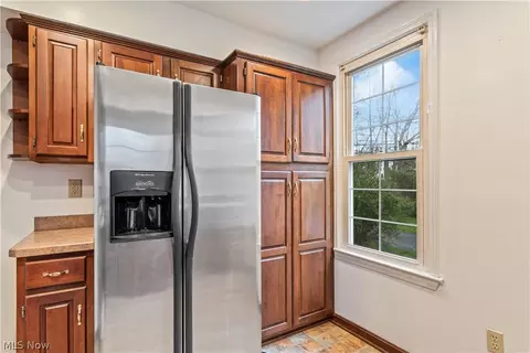 592 E Garfield Rd, Aurora, OH 44202 photo 8