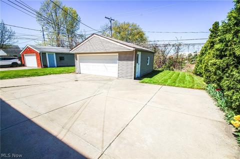 552 E 208th St, Euclid, OH 44119 photo 20