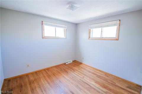 552 E 208th St, Euclid, OH 44119 photo 12