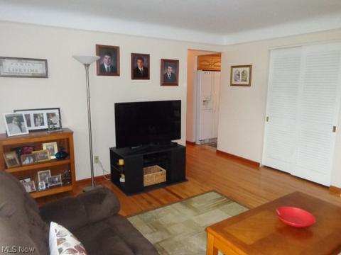 10980 Kader Dr, Parma, OH 44130 photo 8