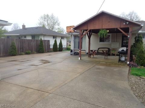 10980 Kader Dr, Parma, OH 44130 photo 27