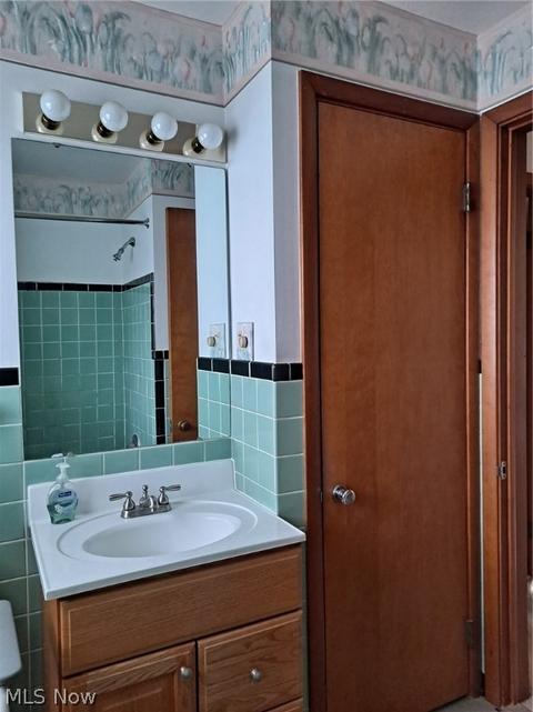 326 E 271st St, Euclid, OH 44132 photo 16