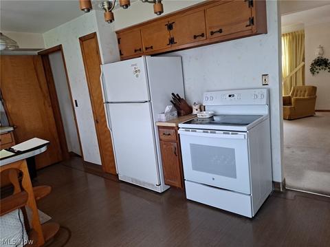 326 E 271st St, Euclid, OH 44132 photo 22
