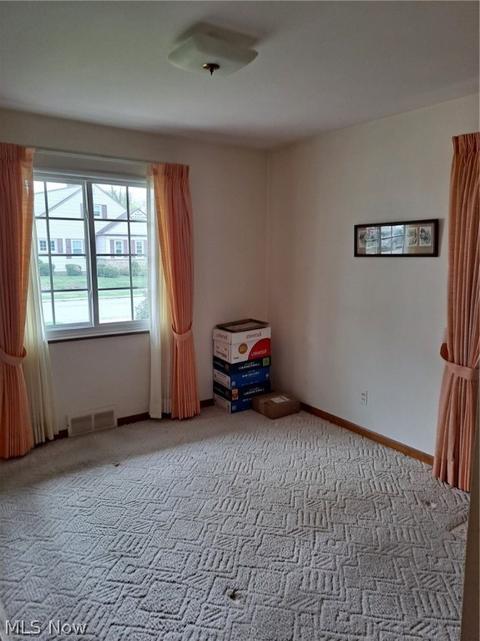 326 E 271st St, Euclid, OH 44132 photo 14