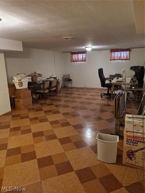 326 E 271st St, Euclid, OH 44132 photo 23