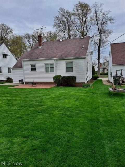 326 E 271st St, Euclid, OH 44132 photo 4