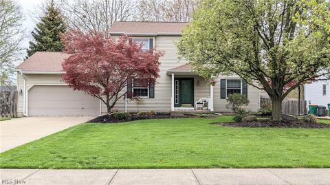 8261 Lanmark Dr, Mentor, OH 44060 photo 1