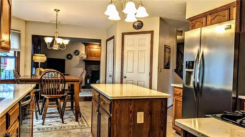 8261 Lanmark Dr, Mentor, OH 44060 photo 11
