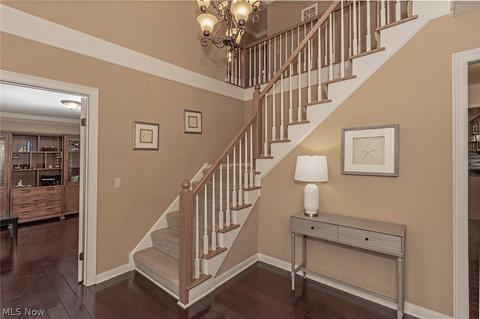 33096 Lisa Ln, Solon, OH 44139 photo 2