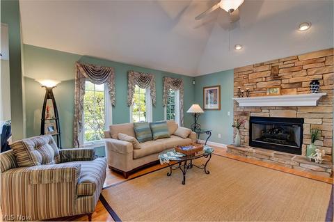 9376 Ivan Pl, Mentor, OH 44060 photo 10