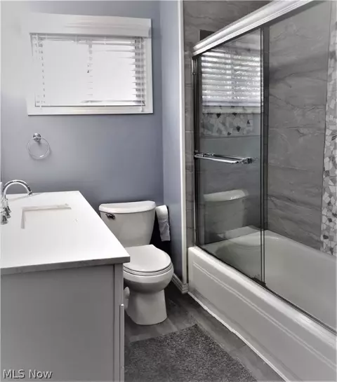 907 Delaware Ave, Elyria, OH 44035 photo 3