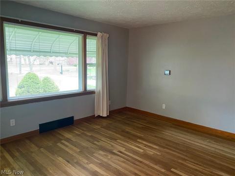 1001 Reeve Rd, Elyria, OH 44035 photo 3