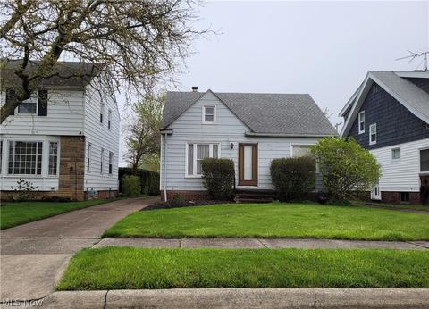 8218 Essen Ave, Parma, OH 44129 photo 1
