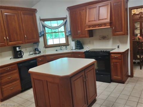 1806 Eagle Dr, Coshocton, OH 43812 photo 7