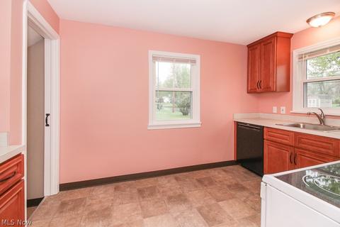 7406 Cherry St, Independence, OH 44131 photo 12