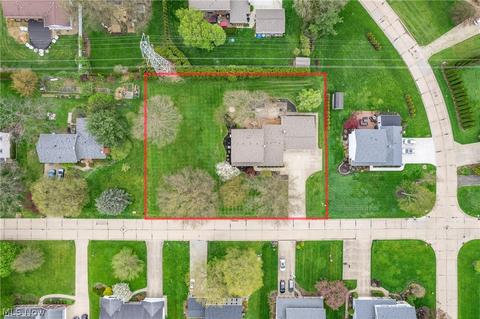 417 Gresham Dr, Fairlawn, OH 44333 photo 2