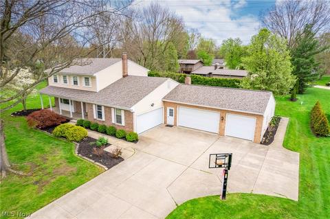 417 Gresham Dr, Fairlawn, OH 44333 photo 1