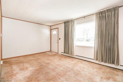 3544 Pickett Rd, Lorain, OH 44053 photo 4