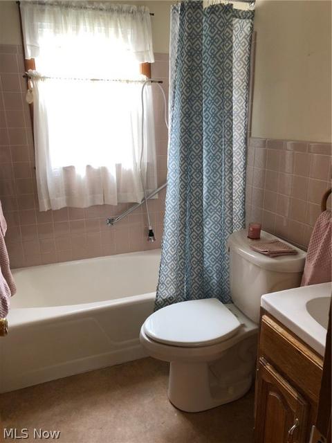 579 Maplewood Ave, Struthers, OH 44471 photo 16