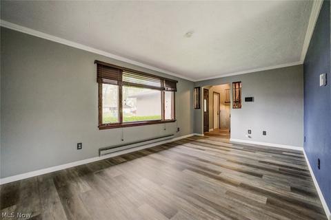 1824 Gloucester Dr, Lorain, OH 44053 photo 6