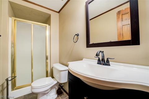 1824 Gloucester Dr, Lorain, OH 44053 photo 16
