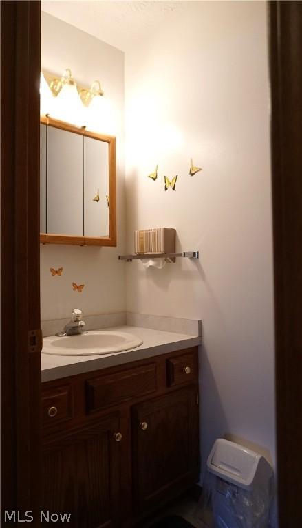 709 Bedford Ave, Elyria, OH 44035 photo 12