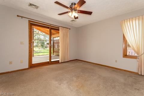 11275 Johnson Dr, Parma, OH 44130 photo 4
