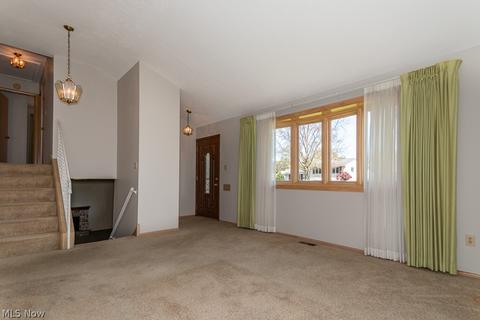 11275 Johnson Dr, Parma, OH 44130 photo 20