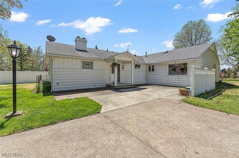 3635 Kolbe Rd, Lorain, OH 44053 photo 13
