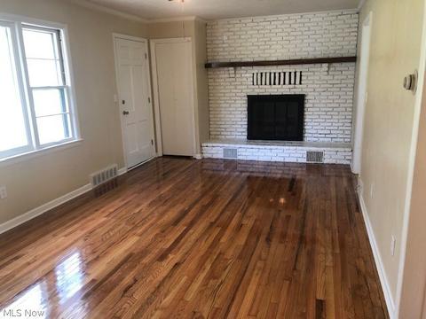 5577 Valley Ln, Solon, OH 44139 photo 2