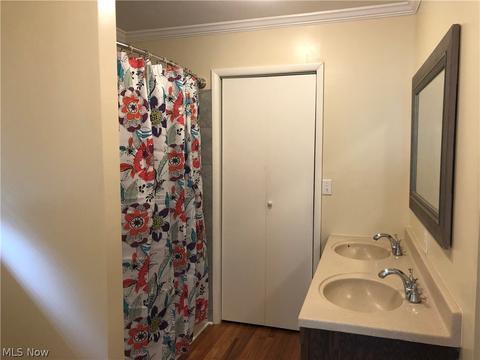 5577 Valley Ln, Solon, OH 44139 photo 8