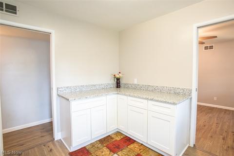 700 Willow Dr, Euclid, OH 44132 photo 12
