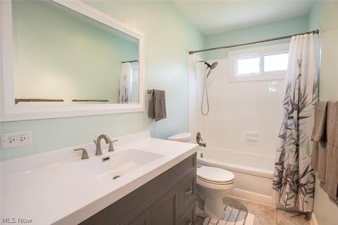 700 Willow Dr, Euclid, OH 44132 photo 15