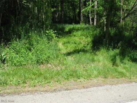 869 E Garfield Rd, Aurora, OH 44202 photo 2