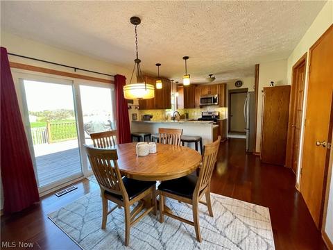 8653 Markley Dr, Wadsworth, OH 44281 photo 4