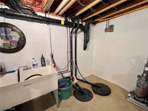8653 Markley Dr, Wadsworth, OH 44281 photo 23