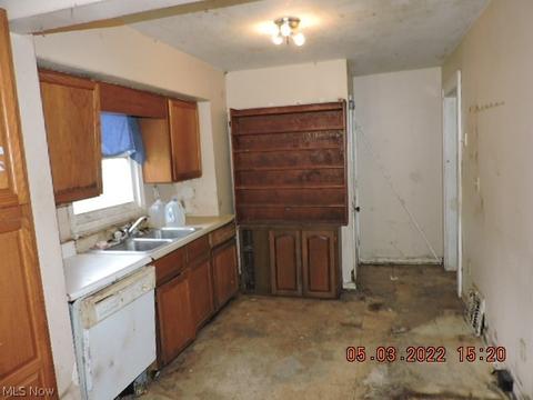 775 Kipling St, Akron, OH 44306 photo 10