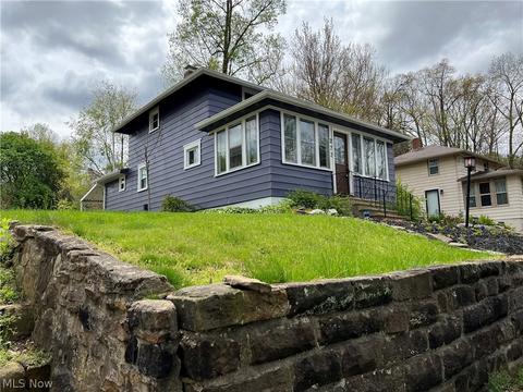 272 E Willowview Dr, Akron, OH 44319 photo 20