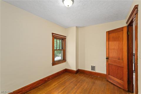 343 Kenyon Ave, Elyria, OH 44035 photo 23