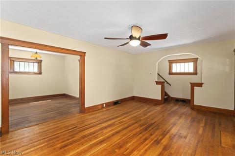 343 Kenyon Ave, Elyria, OH 44035 photo 5
